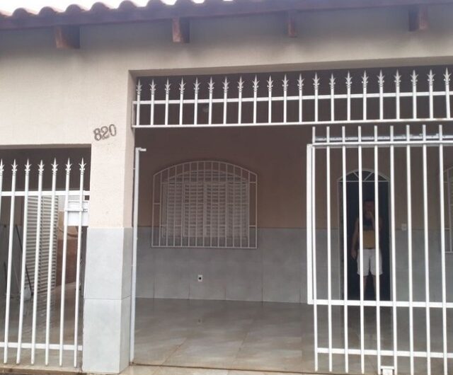 Casa Comercial Bairro Planalto